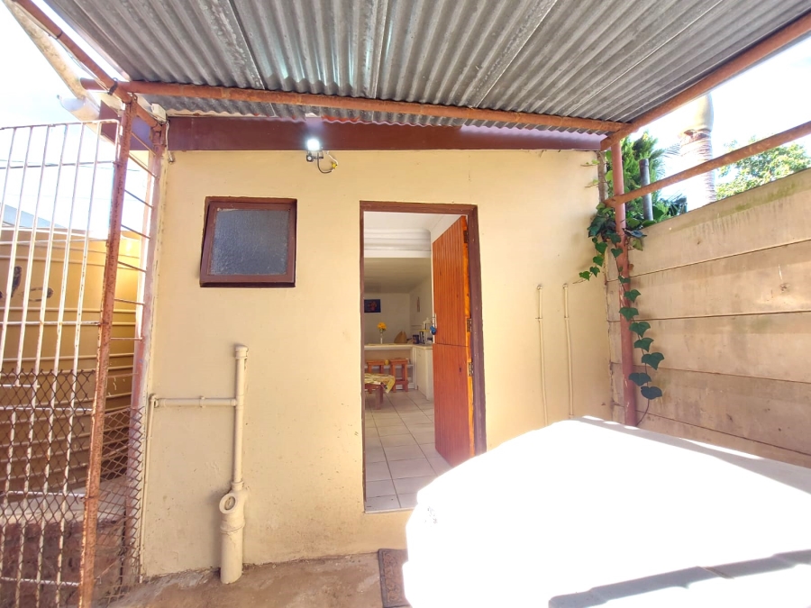 3 Bedroom Property for Sale in Van Riebeeck Hoogte Eastern Cape
